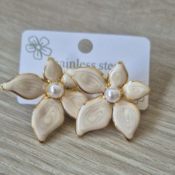 Pendientes flor nacar