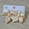 Pendientes flor nacar