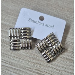 Pendientes punto cuadrado