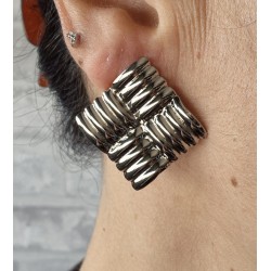 Pendientes punto cuadrado