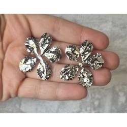 Pendientes flor grande