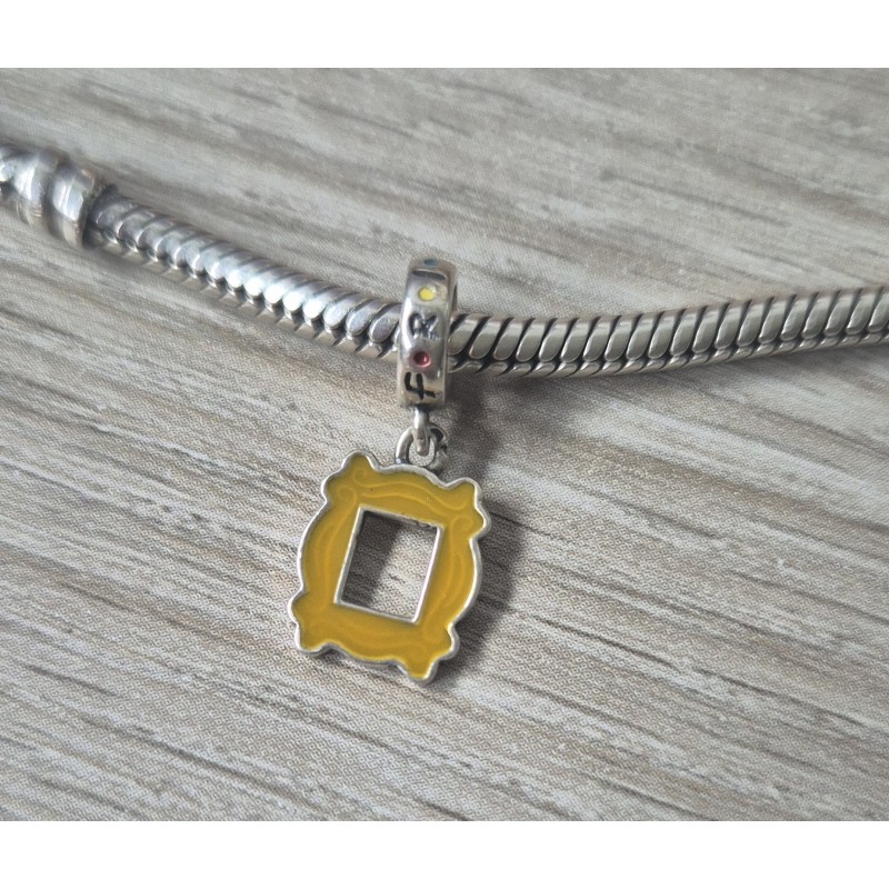 Marco puerta friends