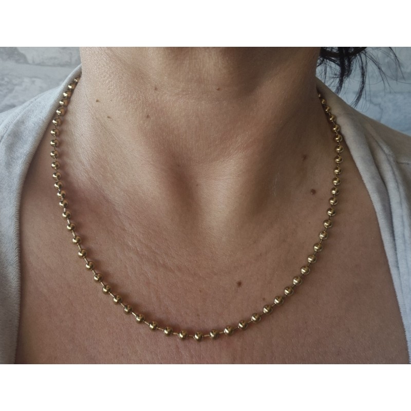 Collar bolas