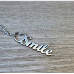 Collar letrero smile