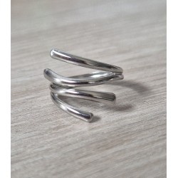 Anillo lineas desigual